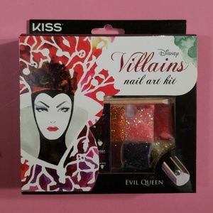 Kiss Villains Nail Art Kit